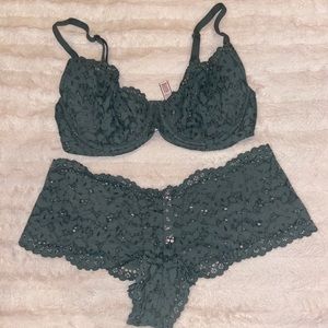 Victoria’s Secret Unlined Bra and Pantie 👙✨